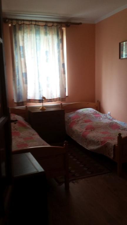 Cserkei Nyaralo Cserkeszőlő Екстериор снимка